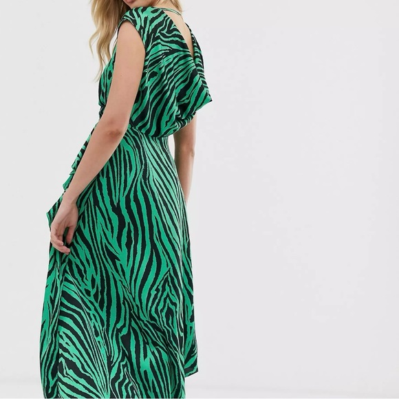 Green with Black Zebra pattern wrap dress Size 8 - Picture 3 of 4
